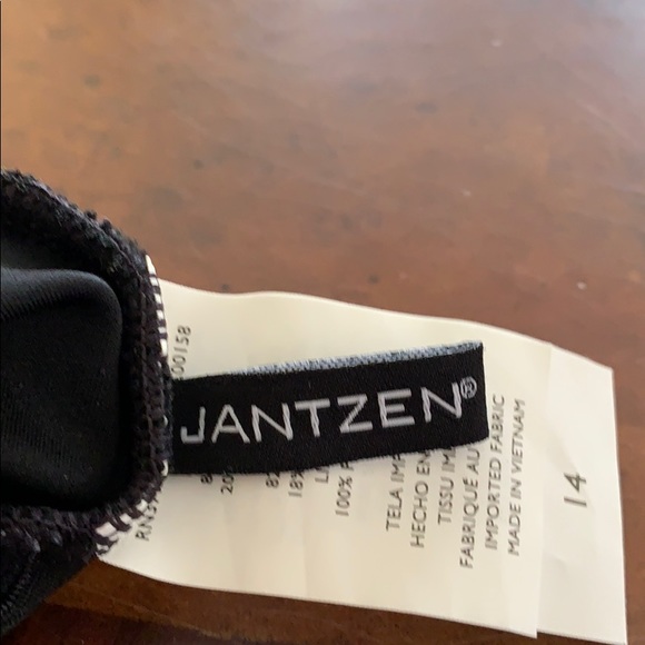 Swimsuit - Picture 3 of 3